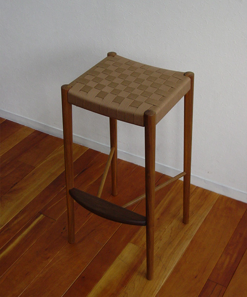 yoshi counter stool